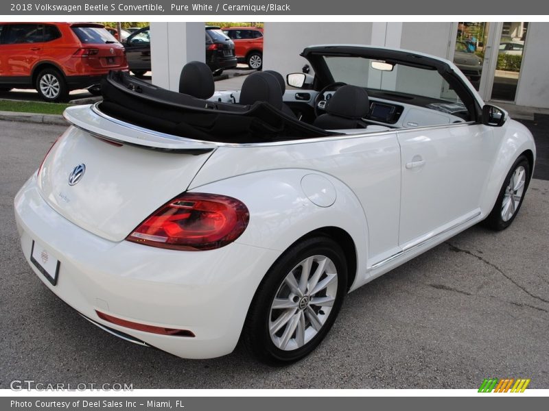 Pure White / Ceramique/Black 2018 Volkswagen Beetle S Convertible