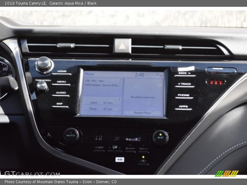 Controls of 2019 Camry LE