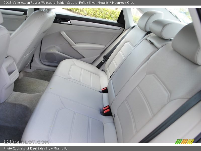 Reflex Silver Metallic / Moonrock Gray 2015 Volkswagen Passat Wolfsburg Edition Sedan
