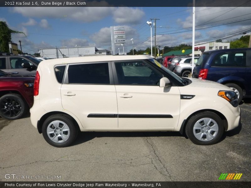 Dune Beige / Black Cloth 2012 Kia Soul 1.6