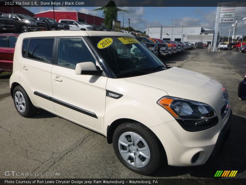 Dune Beige / Black Cloth 2012 Kia Soul 1.6