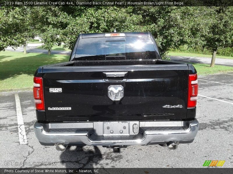 Diamond Black Crystal Pearl / Mountain Brown/Light Frost Beige 2019 Ram 1500 Laramie Crew Cab 4x4