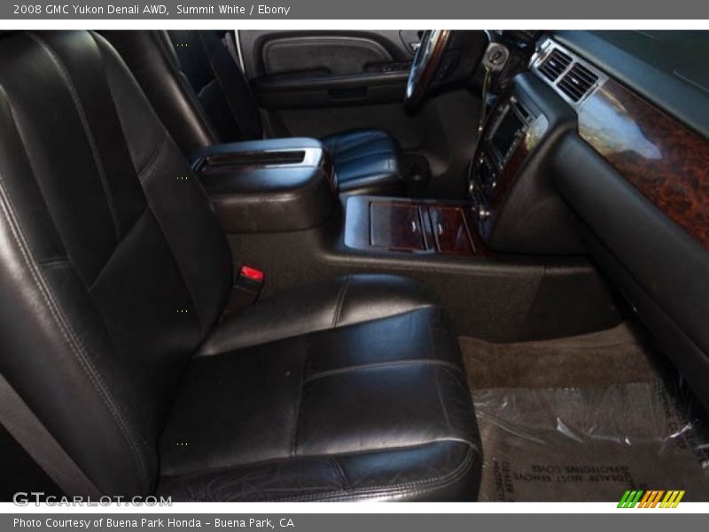 Summit White / Ebony 2008 GMC Yukon Denali AWD