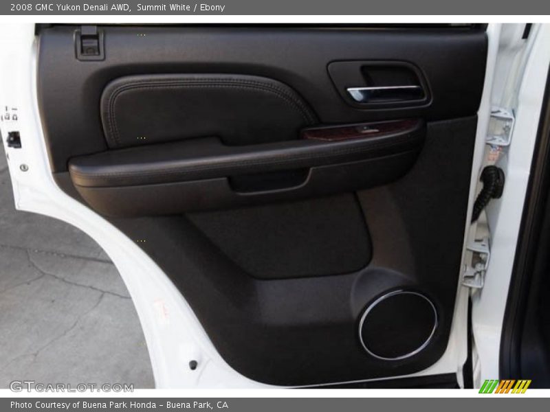 Summit White / Ebony 2008 GMC Yukon Denali AWD