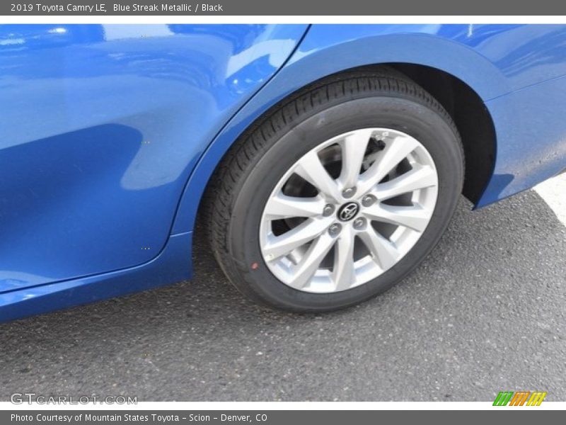 Blue Streak Metallic / Black 2019 Toyota Camry LE