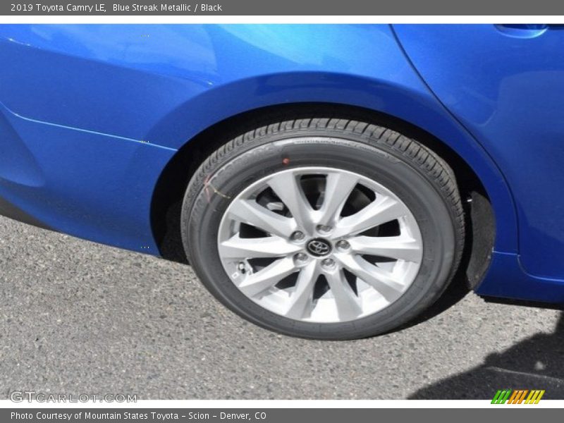 Blue Streak Metallic / Black 2019 Toyota Camry LE