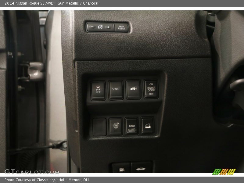 Gun Metallic / Charcoal 2014 Nissan Rogue SL AWD