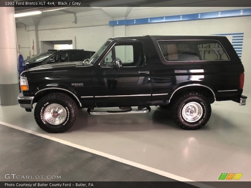  1992 Bronco XLT 4x4 Black