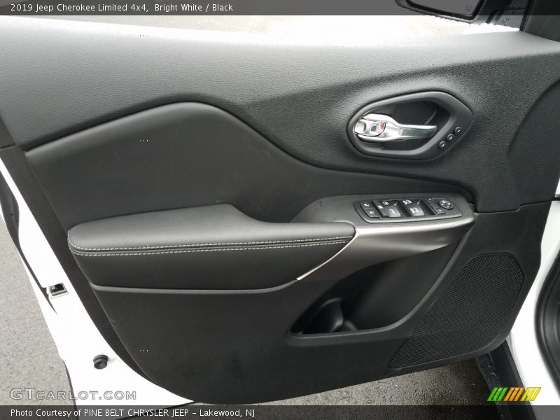 Bright White / Black 2019 Jeep Cherokee Limited 4x4
