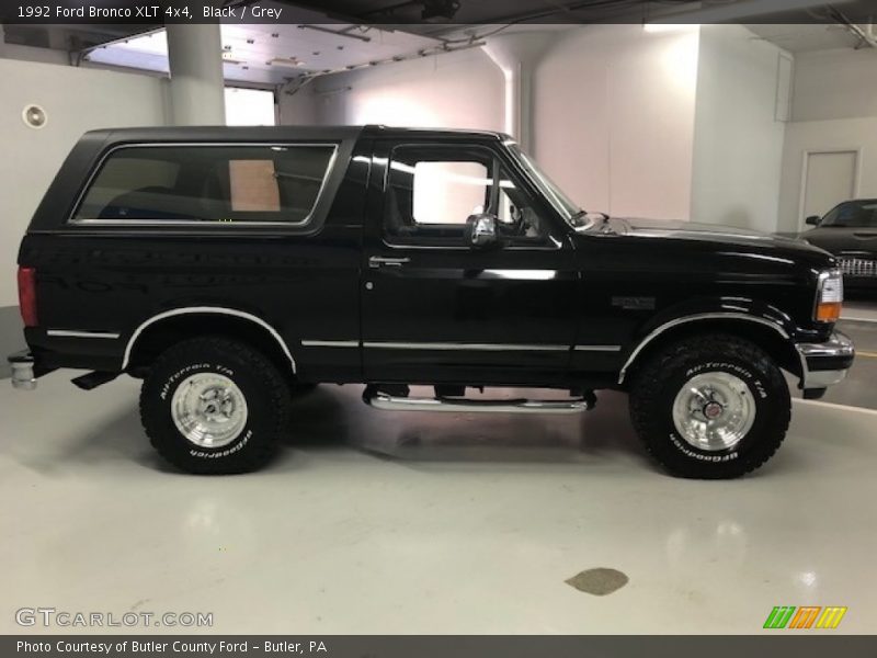  1992 Bronco XLT 4x4 Black