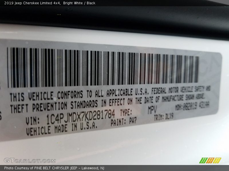 Bright White / Black 2019 Jeep Cherokee Limited 4x4