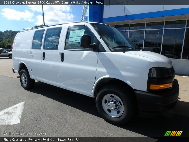 Summit White / Medium Pewter 2018 Chevrolet Express 2500 Cargo WT