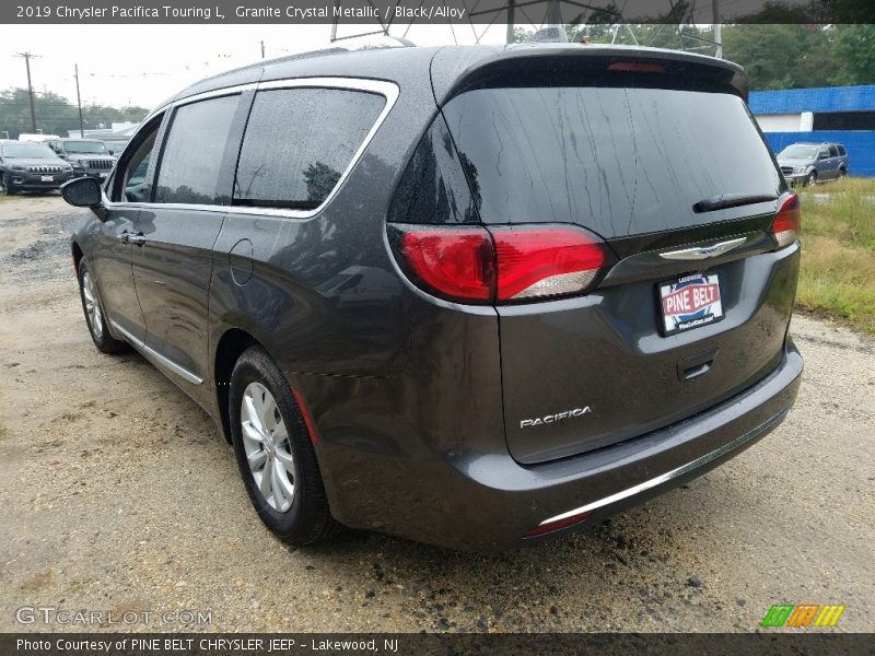 Granite Crystal Metallic / Black/Alloy 2019 Chrysler Pacifica Touring L