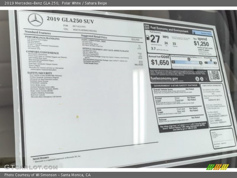 Polar White / Sahara Beige 2019 Mercedes-Benz GLA 250