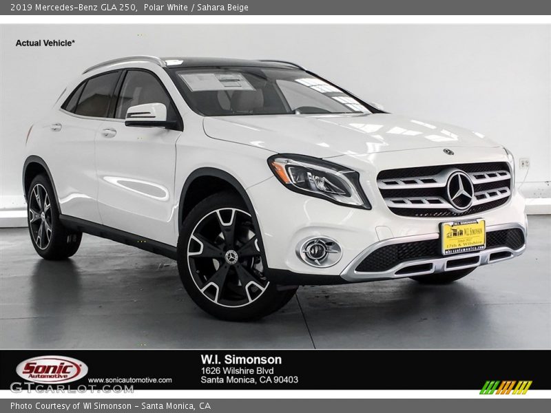 Polar White / Sahara Beige 2019 Mercedes-Benz GLA 250
