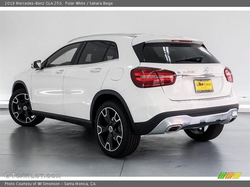 Polar White / Sahara Beige 2019 Mercedes-Benz GLA 250