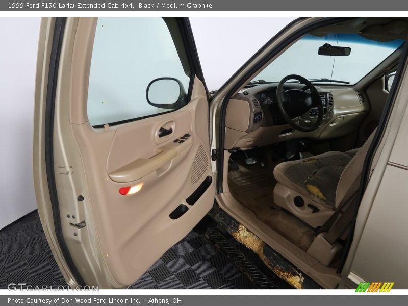 Black / Medium Graphite 1999 Ford F150 Lariat Extended Cab 4x4