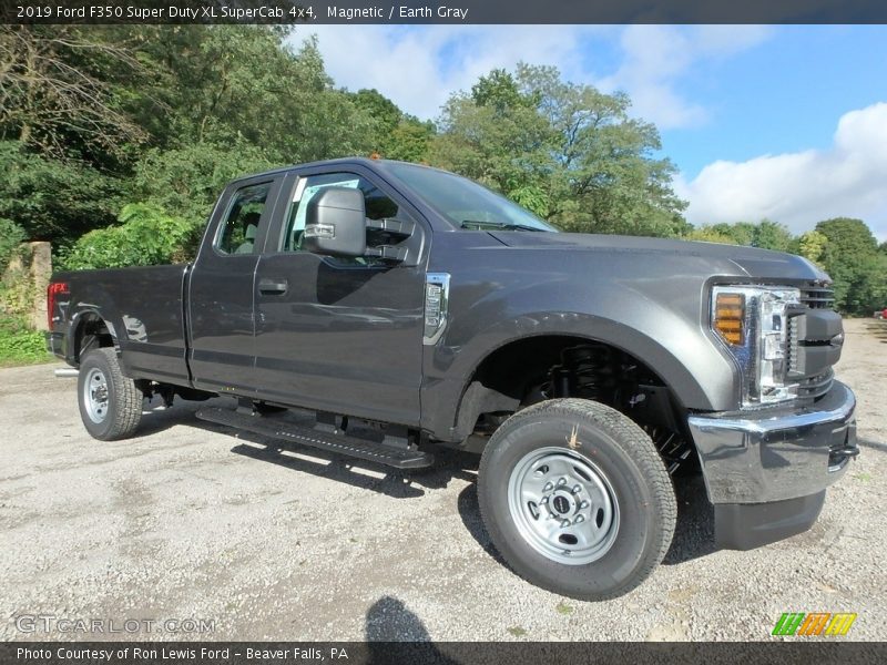 Magnetic / Earth Gray 2019 Ford F350 Super Duty XL SuperCab 4x4