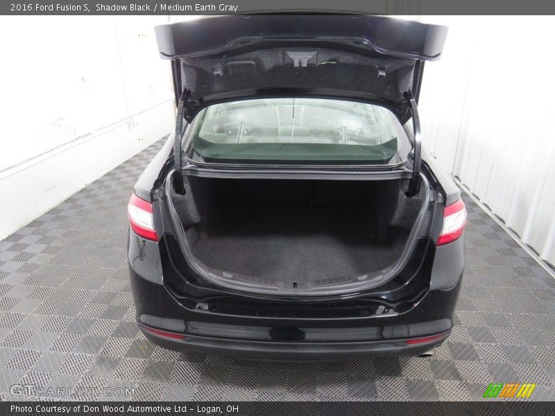 Shadow Black / Medium Earth Gray 2016 Ford Fusion S
