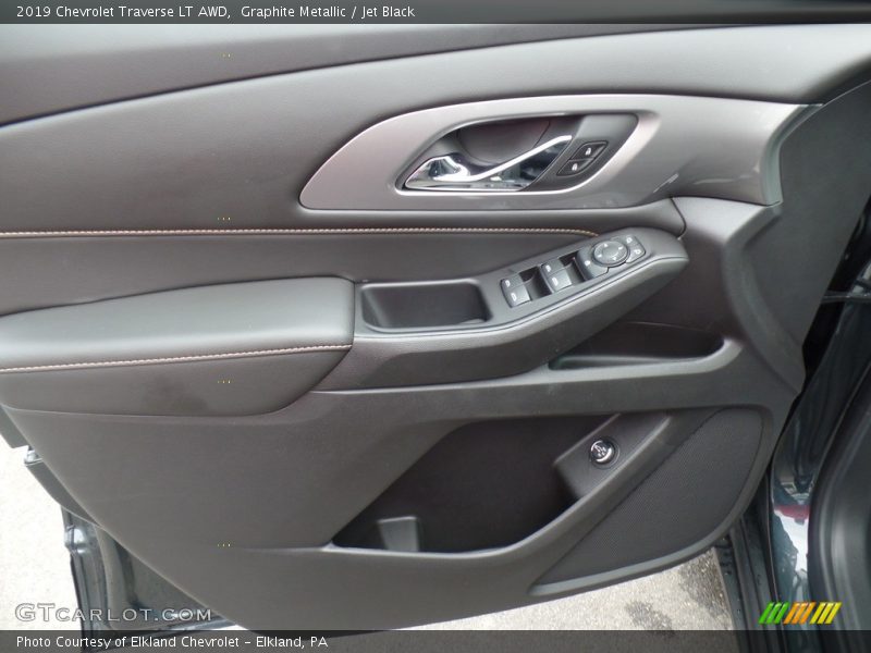 Graphite Metallic / Jet Black 2019 Chevrolet Traverse LT AWD
