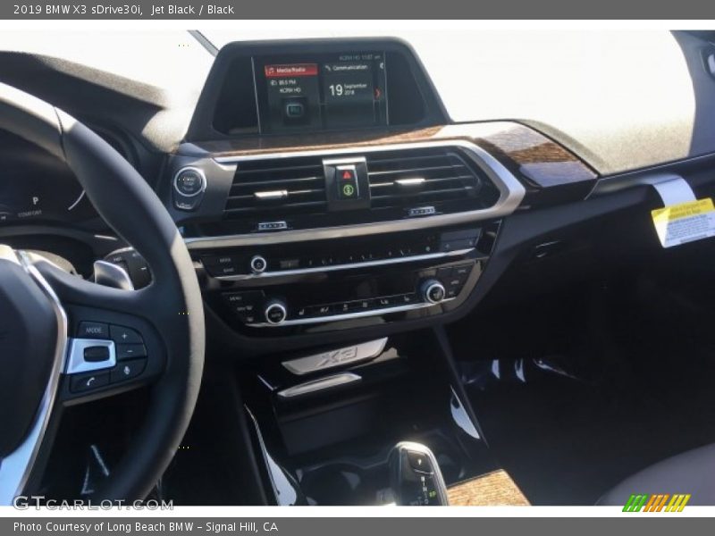 Jet Black / Black 2019 BMW X3 sDrive30i