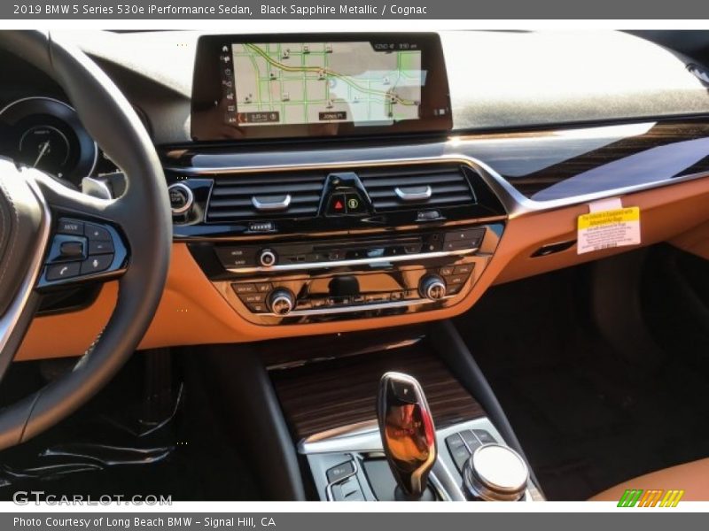 Black Sapphire Metallic / Cognac 2019 BMW 5 Series 530e iPerformance Sedan