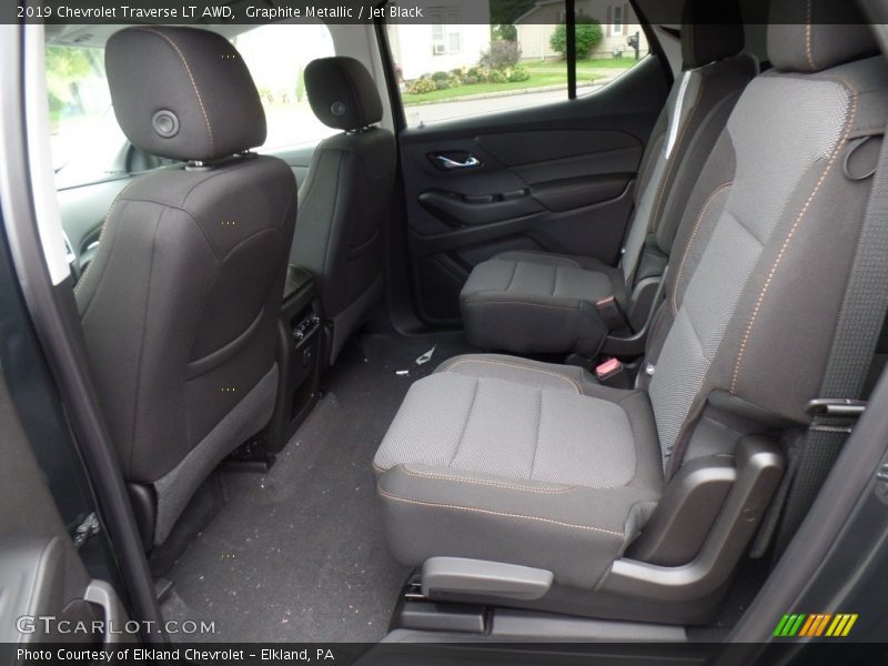 Graphite Metallic / Jet Black 2019 Chevrolet Traverse LT AWD