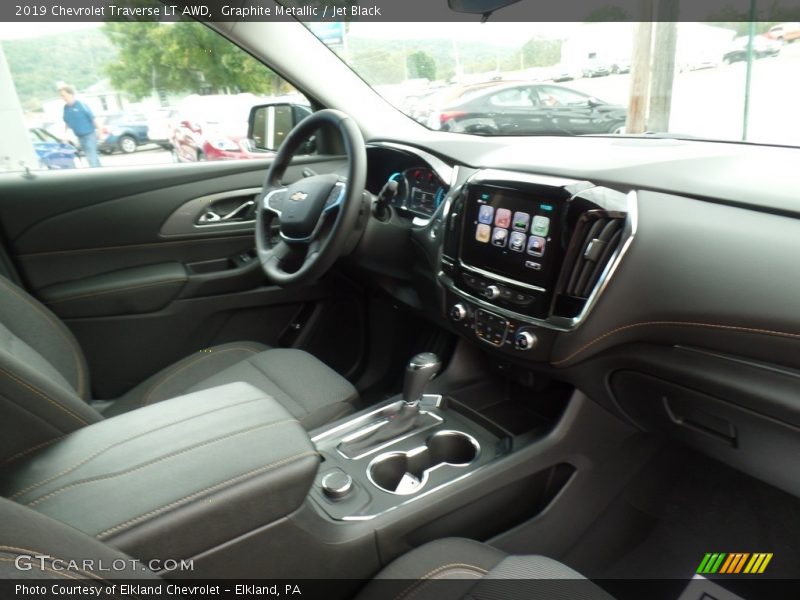 Graphite Metallic / Jet Black 2019 Chevrolet Traverse LT AWD