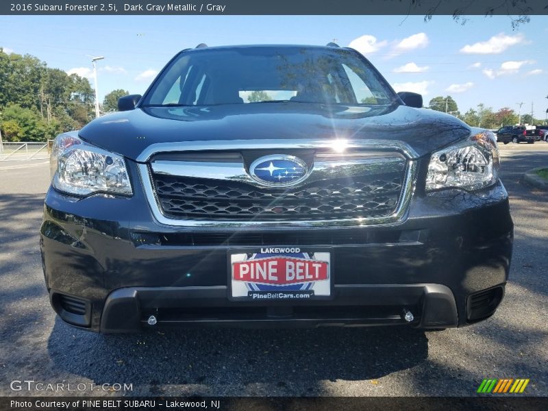 Dark Gray Metallic / Gray 2016 Subaru Forester 2.5i