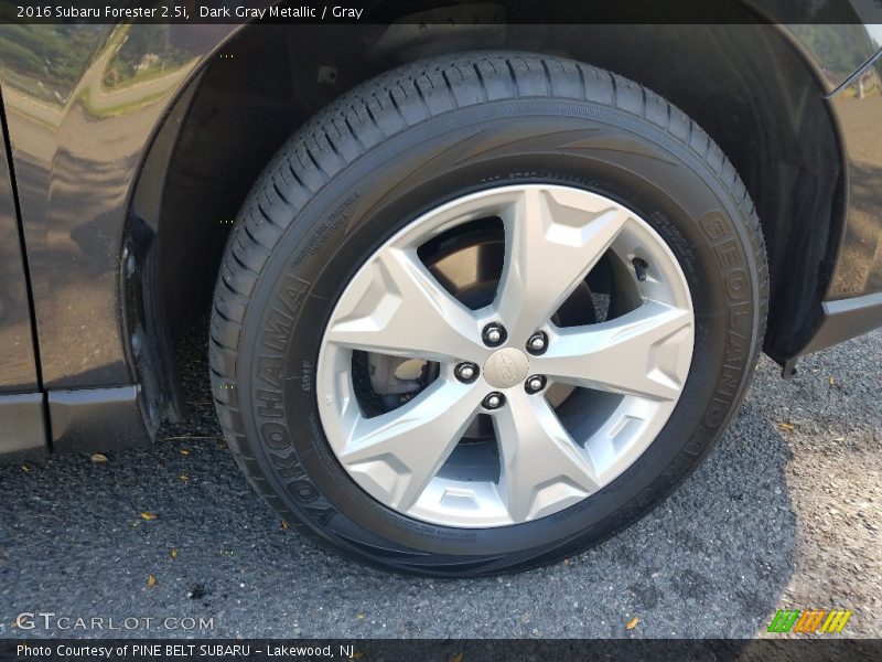 Dark Gray Metallic / Gray 2016 Subaru Forester 2.5i