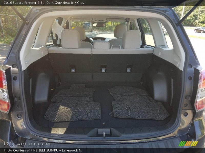 Dark Gray Metallic / Gray 2016 Subaru Forester 2.5i
