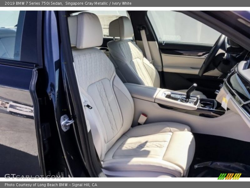 Singapore Gray Metallic / Ivory White 2019 BMW 7 Series 750i Sedan