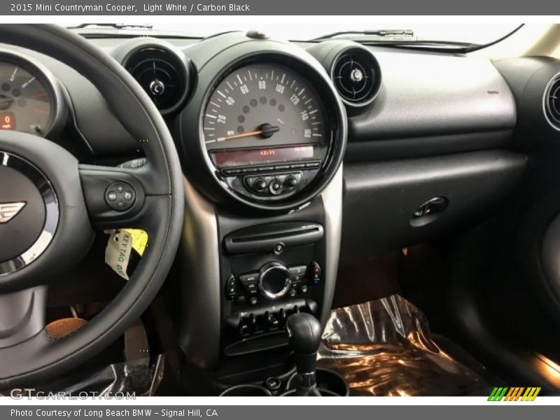 Light White / Carbon Black 2015 Mini Countryman Cooper