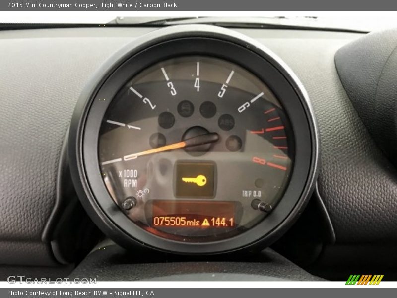 Light White / Carbon Black 2015 Mini Countryman Cooper