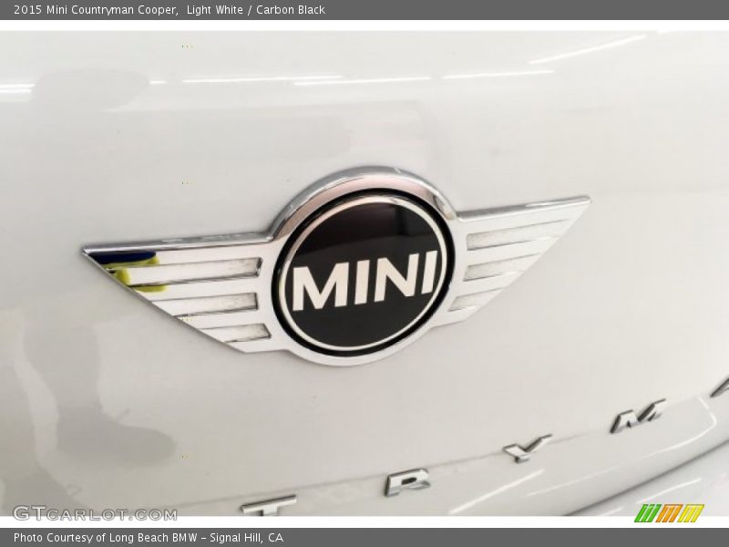 Light White / Carbon Black 2015 Mini Countryman Cooper
