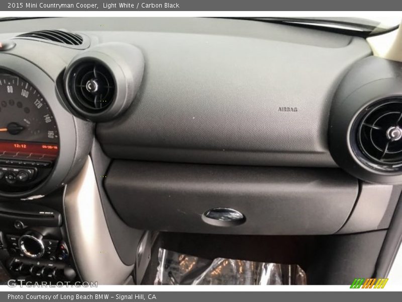 Light White / Carbon Black 2015 Mini Countryman Cooper