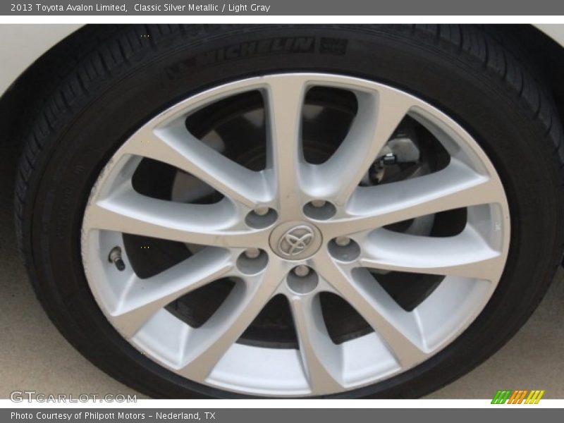 Classic Silver Metallic / Light Gray 2013 Toyota Avalon Limited