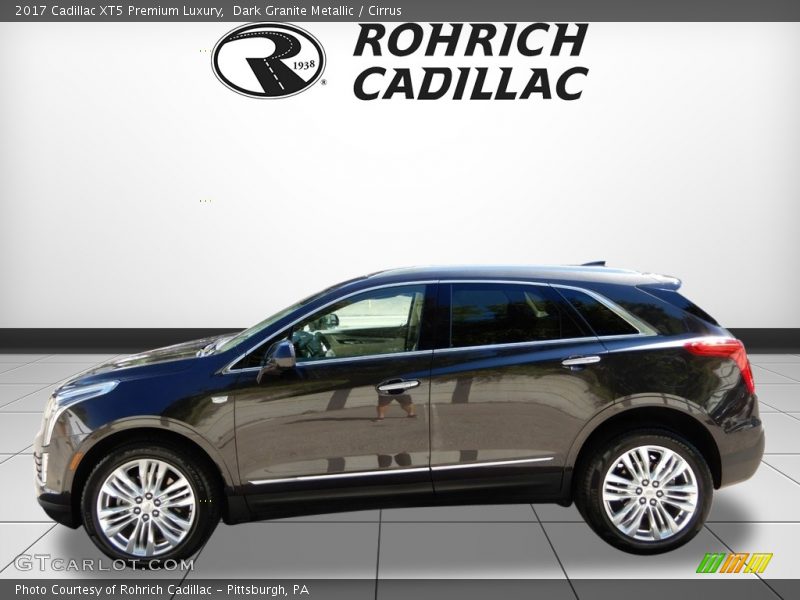 Dark Granite Metallic / Cirrus 2017 Cadillac XT5 Premium Luxury