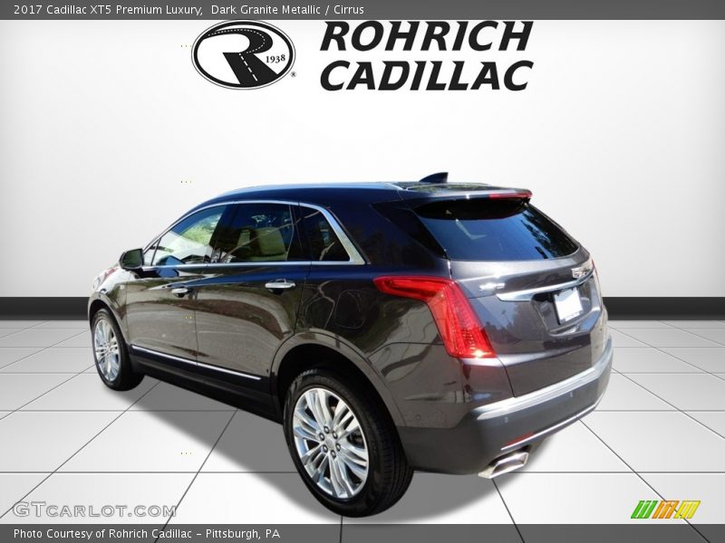 Dark Granite Metallic / Cirrus 2017 Cadillac XT5 Premium Luxury