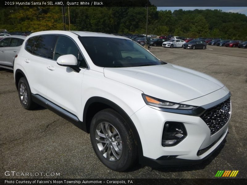 Front 3/4 View of 2019 Santa Fe SEL AWD