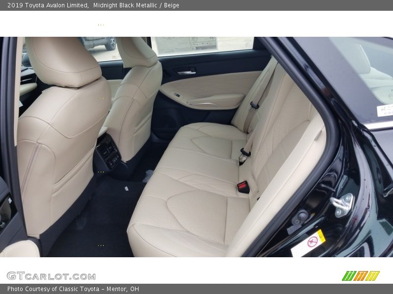 Midnight Black Metallic / Beige 2019 Toyota Avalon Limited