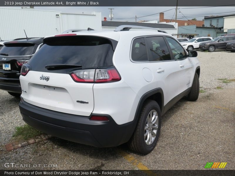 Bright White / Black 2019 Jeep Cherokee Latitude 4x4