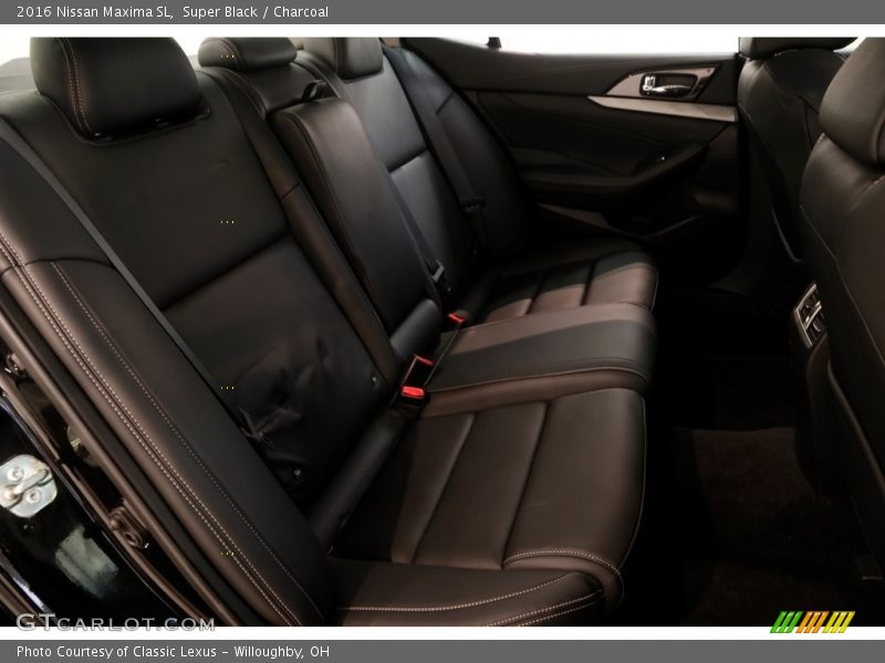 Super Black / Charcoal 2016 Nissan Maxima SL
