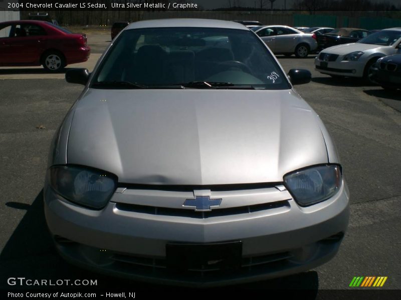 Ultra Silver Metallic / Graphite 2004 Chevrolet Cavalier LS Sedan