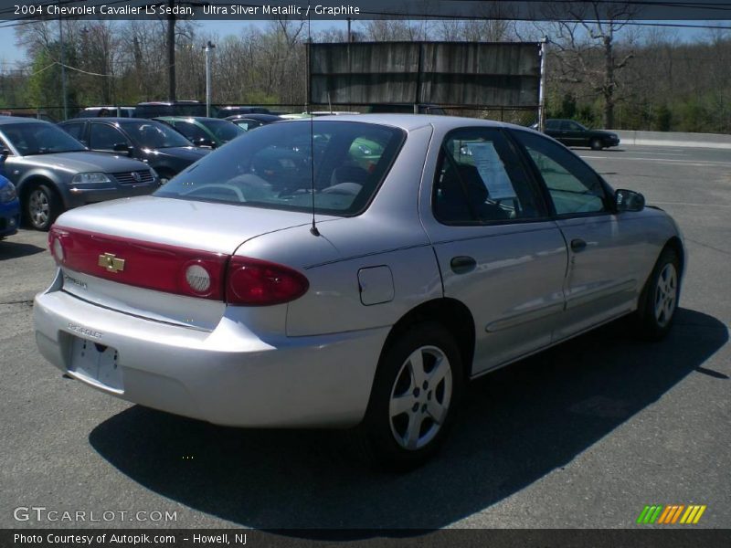 Ultra Silver Metallic / Graphite 2004 Chevrolet Cavalier LS Sedan