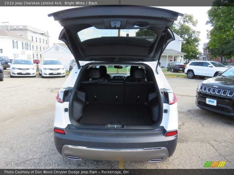 Bright White / Black 2019 Jeep Cherokee Limited 4x4