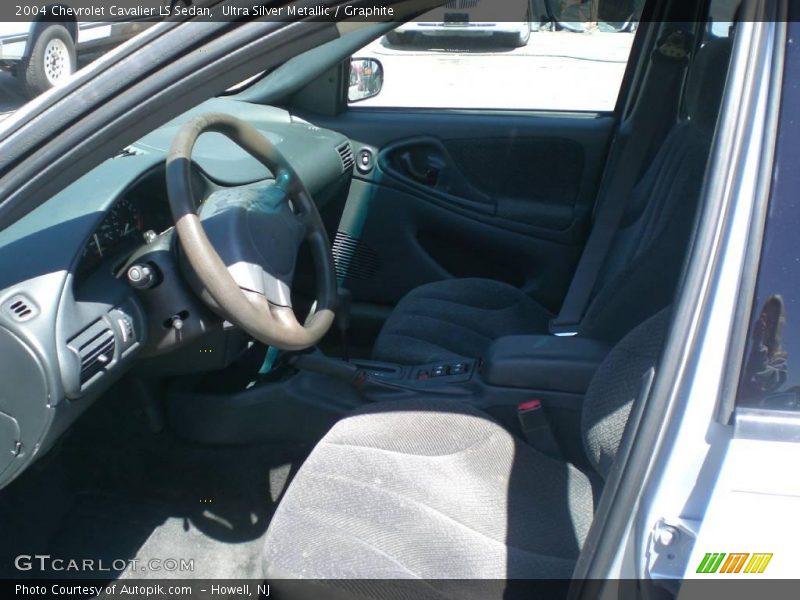 Ultra Silver Metallic / Graphite 2004 Chevrolet Cavalier LS Sedan