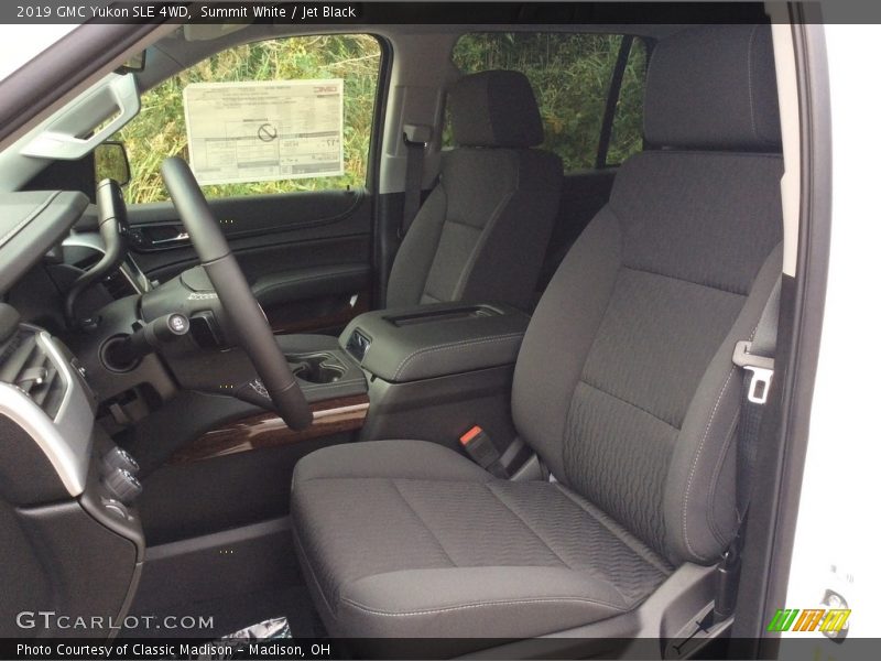 Front Seat of 2019 Yukon SLE 4WD