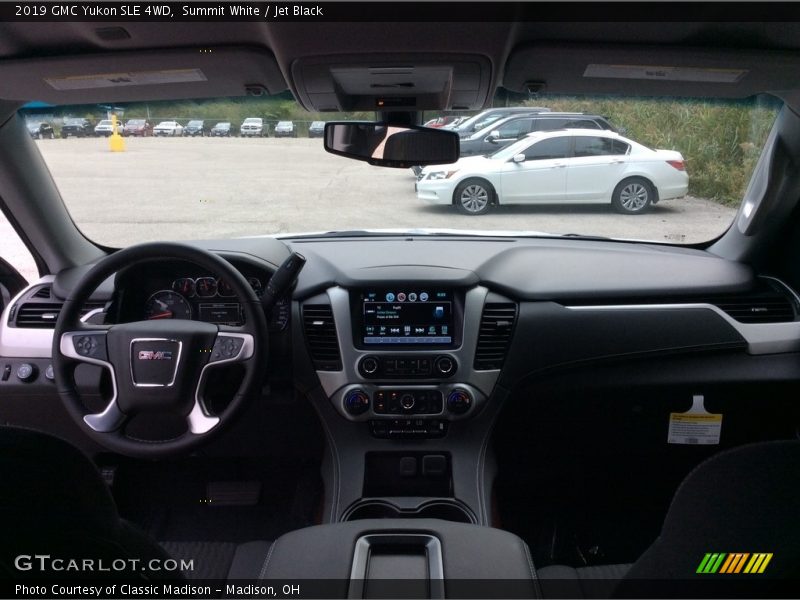 Dashboard of 2019 Yukon SLE 4WD