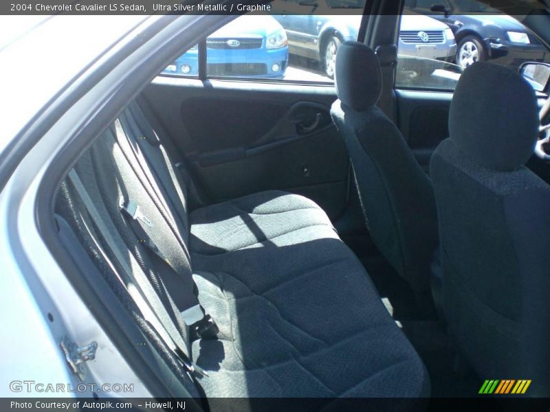 Ultra Silver Metallic / Graphite 2004 Chevrolet Cavalier LS Sedan